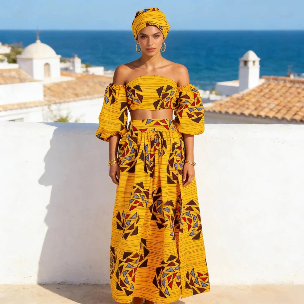 Make a bold and confident statement with this African Print 2-Piece Women’s Outfit, designed to celebrate vibrant culture